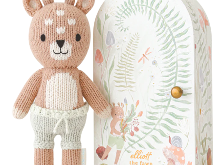 Tiny Elliott the fawn Online now